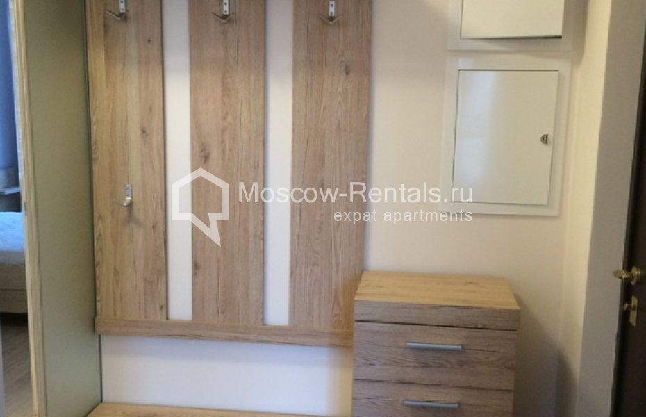 Photo #11 3-room (2 BR) apartment for <a href="http://moscow-rentals.ru/en/articles/long-term-rent" target="_blank">a long-term</a> rent
 in Russia, Moscow, Smolenskaya str, 10