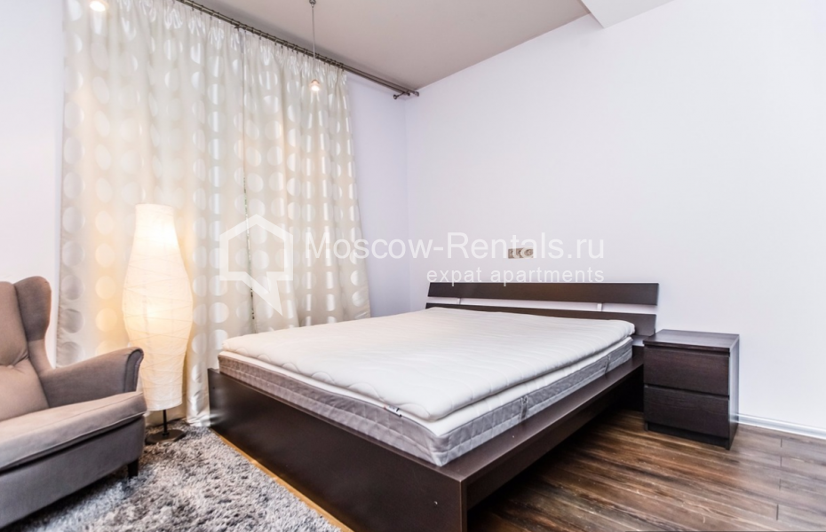 Photo #14 5-room (4 BR) apartment for <a href="http://moscow-rentals.ru/en/articles/long-term-rent" target="_blank">a long-term</a> rent
 in Russia, Moscow, 1st Smolensky lane, 17