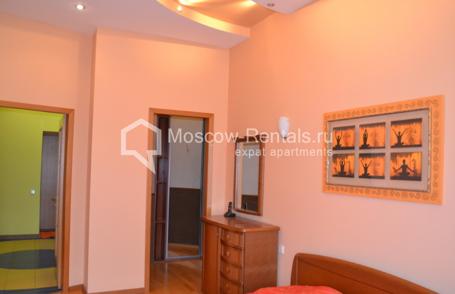 Photo #6 3-room (2 BR) apartment for <a href="http://moscow-rentals.ru/en/articles/long-term-rent" target="_blank">a long-term</a> rent
 in Russia, Moscow, Arbat str 51С1