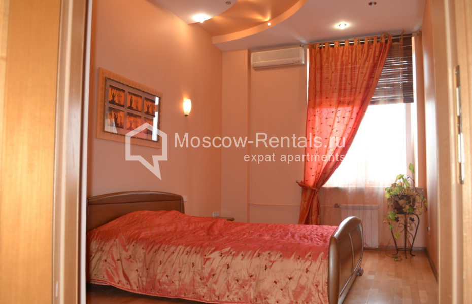 Photo #5 3-room (2 BR) apartment for <a href="http://moscow-rentals.ru/en/articles/long-term-rent" target="_blank">a long-term</a> rent
 in Russia, Moscow, Arbat str 51С1
