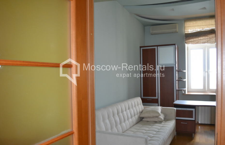 Photo #8 3-room (2 BR) apartment for <a href="http://moscow-rentals.ru/en/articles/long-term-rent" target="_blank">a long-term</a> rent
 in Russia, Moscow, Arbat str 51С1