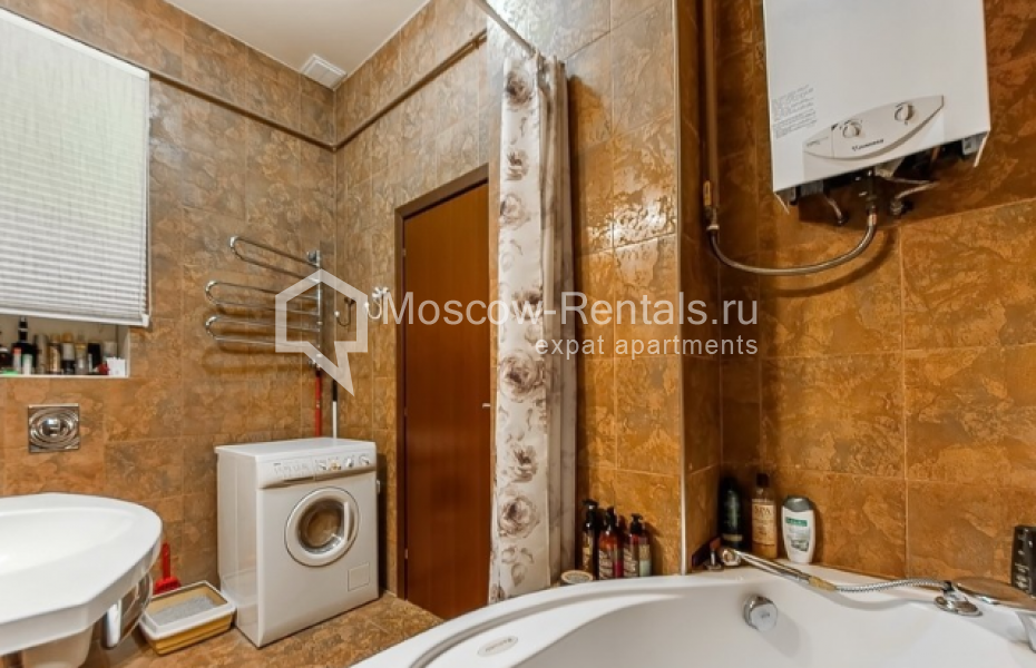 Photo #14 3-room (2 BR) apartment for <a href="http://moscow-rentals.ru/en/articles/long-term-rent" target="_blank">a long-term</a> rent
 in Russia, Moscow, Strastnoy blv., 13А