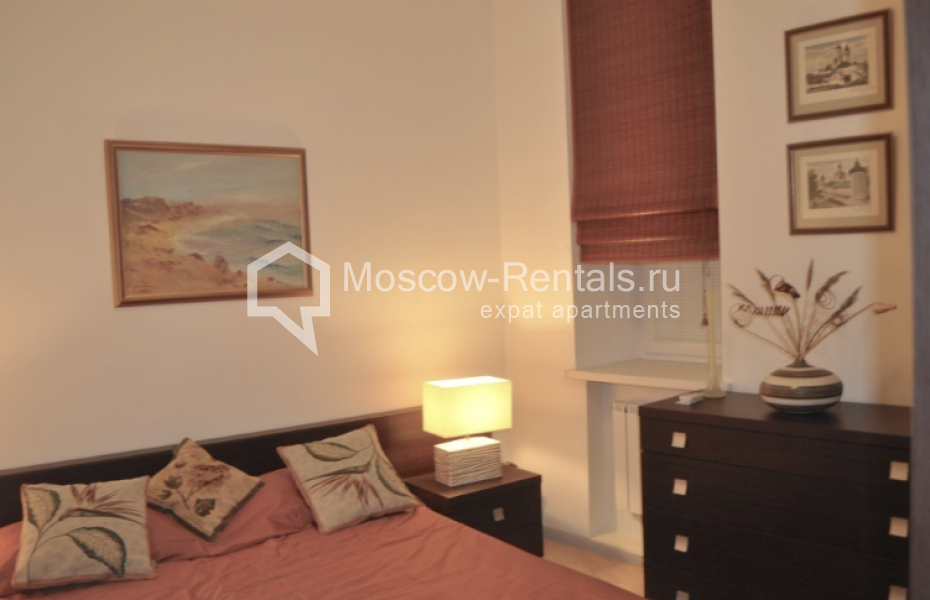 Photo #7 2-room (1 BR) apartment for <a href="http://moscow-rentals.ru/en/articles/long-term-rent" target="_blank">a long-term</a> rent
 in Russia, Moscow, 1st Smolensky lane., 22/10