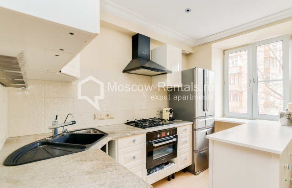 Photo #4 3-room (2 BR) apartment for <a href="http://moscow-rentals.ru/en/articles/long-term-rent" target="_blank">a long-term</a> rent
 in Russia, Moscow, Bolshaya Gruzinskaya str., 58