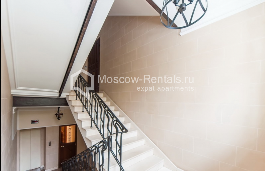 Photo #3 4-room (3 BR) apartment for <a href="http://moscow-rentals.ru/en/articles/long-term-rent" target="_blank">a long-term</a> rent
 in Russia, Moscow, Spiridonovka str, 16С2