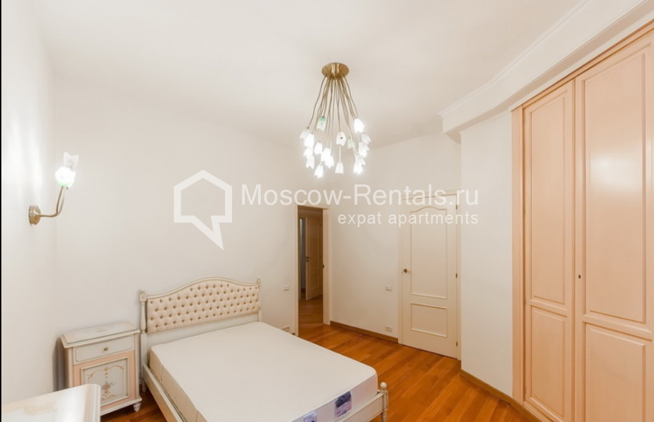 Photo #15 4-room (3 BR) apartment for <a href="http://moscow-rentals.ru/en/articles/long-term-rent" target="_blank">a long-term</a> rent
 in Russia, Moscow, Spiridonovka str, 16С2