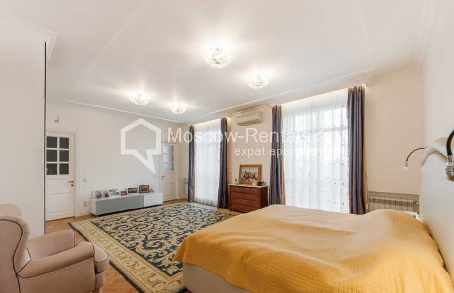 Photo #15 4-room (3 BR) apartment for <a href="http://moscow-rentals.ru/en/articles/long-term-rent" target="_blank">a long-term</a> rent
 in Russia, Moscow, Tverskaya str, 8 К 2