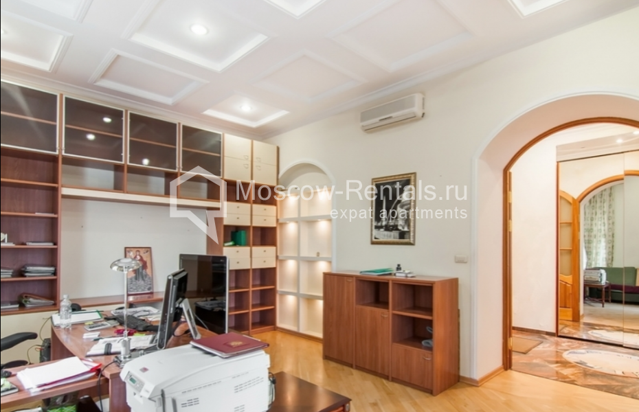 Photo #9 3-room (2 BR) apartment for <a href="http://moscow-rentals.ru/en/articles/long-term-rent" target="_blank">a long-term</a> rent
 in Russia, Moscow, Petrovsky lane 1 / 30 С 1