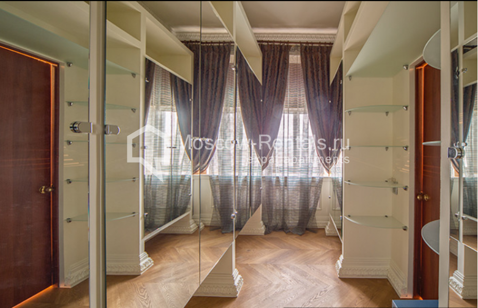 Photo #8 4-room (3 BR) apartment for <a href="http://moscow-rentals.ru/en/articles/long-term-rent" target="_blank">a long-term</a> rent
 in Russia, Moscow, Sytinsky lane 3 С 1