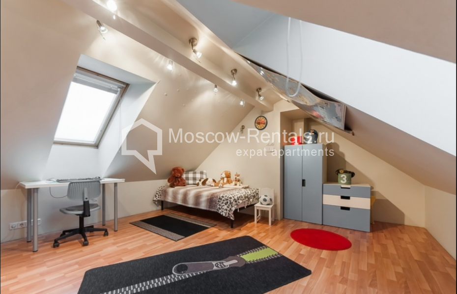 Photo #10 4-room (3 BR) apartment for <a href="http://moscow-rentals.ru/en/articles/long-term-rent" target="_blank">a long-term</a> rent
 in Russia, Moscow, Spiridonievsky lane, 10А