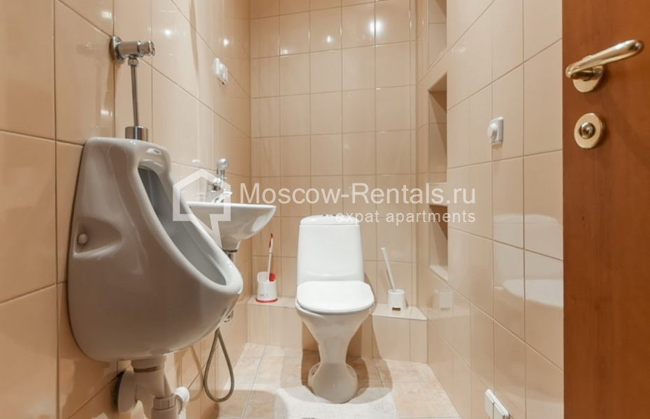 Photo #11 4-room (3 BR) apartment for <a href="http://moscow-rentals.ru/en/articles/long-term-rent" target="_blank">a long-term</a> rent
 in Russia, Moscow, Spiridonievsky lane, 10А