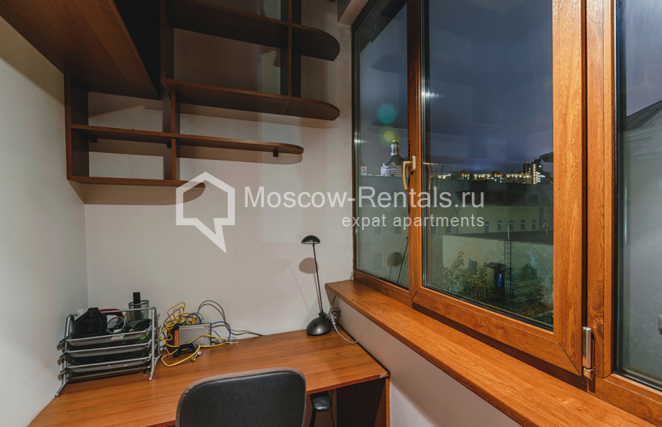 Photo #12 3-room (2 BR) apartment for <a href="http://moscow-rentals.ru/en/articles/long-term-rent" target="_blank">a long-term</a> rent
 in Russia, Moscow, Bolshaya Serpukhovskaya str, 25 bld 2