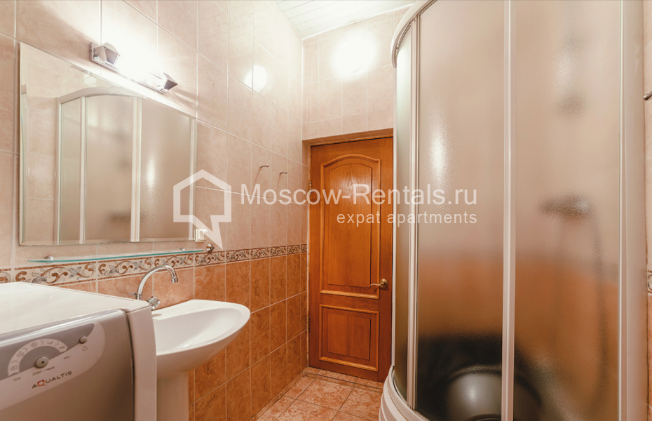 Photo #17 3-room (2 BR) apartment for <a href="http://moscow-rentals.ru/en/articles/long-term-rent" target="_blank">a long-term</a> rent
 in Russia, Moscow, Bolshaya Serpukhovskaya str, 25 bld 2