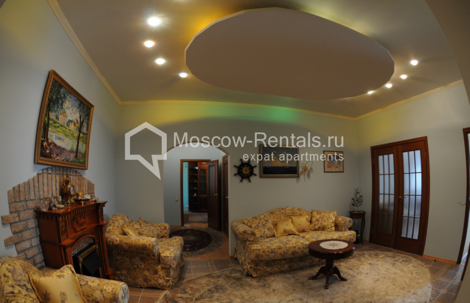 Photo #3 3-room (2 BR) apartment for <a href="http://moscow-rentals.ru/en/articles/long-term-rent" target="_blank">a long-term</a> rent
 in Russia, Moscow, Valovaya str, 20