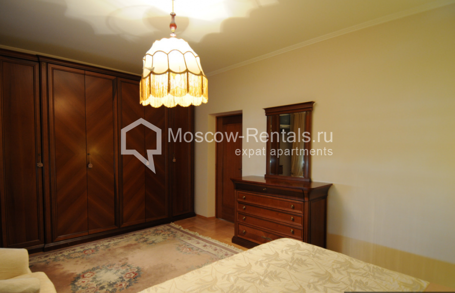 Photo #8 3-room (2 BR) apartment for <a href="http://moscow-rentals.ru/en/articles/long-term-rent" target="_blank">a long-term</a> rent
 in Russia, Moscow, Valovaya str, 20