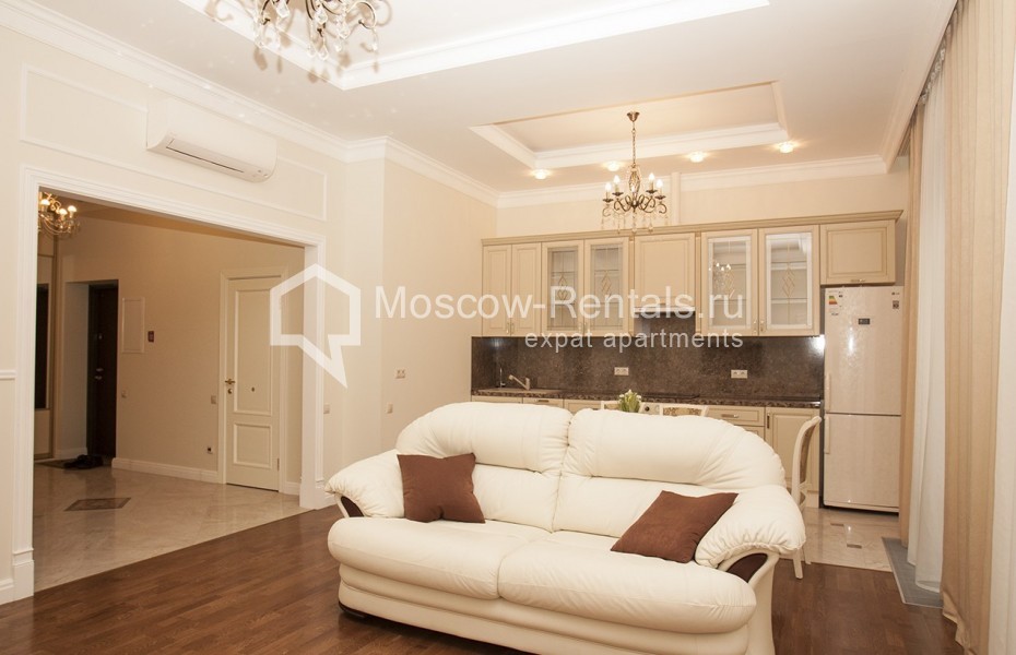 Photo #4 3-room (2 BR) apartment for <a href="http://moscow-rentals.ru/en/articles/long-term-rent" target="_blank">a long-term</a> rent
 in Russia, Moscow, Trubetskaya str,  12