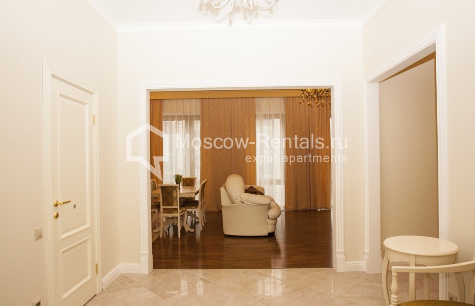 Photo #5 3-room (2 BR) apartment for <a href="http://moscow-rentals.ru/en/articles/long-term-rent" target="_blank">a long-term</a> rent
 in Russia, Moscow, Trubetskaya str,  12