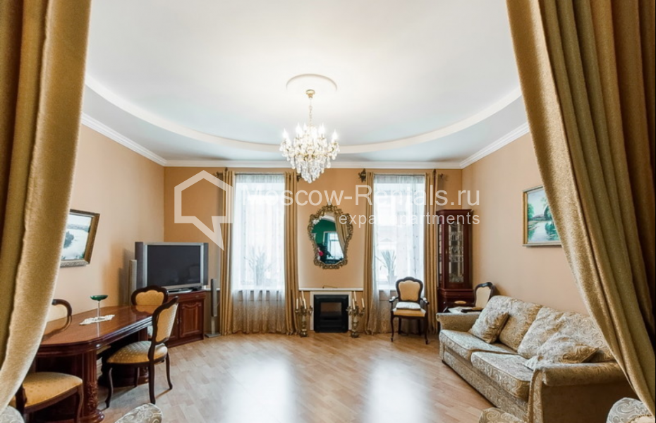 Photo #1 4-room (3 BR) apartment for <a href="http://moscow-rentals.ru/en/articles/long-term-rent" target="_blank">a long-term</a> rent
 in Russia, Moscow, Big Kozikhinsky lane, 8