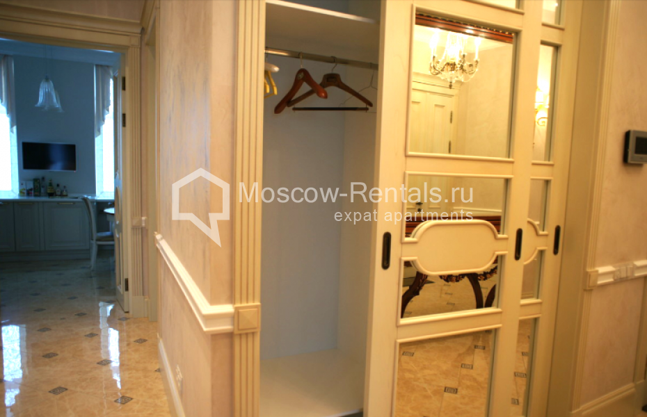 Photo #27 3-room (2 BR) apartment for <a href="http://moscow-rentals.ru/en/articles/long-term-rent" target="_blank">a long-term</a> rent
 in Russia, Moscow, Tverskaya str, 9