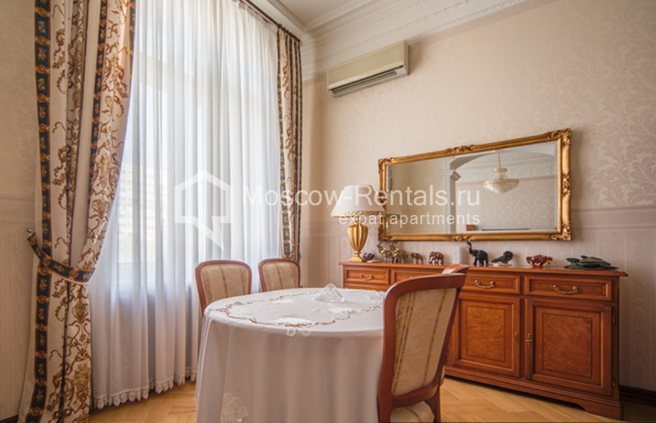Photo #6 4-room (3 BR) apartment for <a href="http://moscow-rentals.ru/en/articles/long-term-rent" target="_blank">a long-term</a> rent
 in Russia, Moscow, Sadovaya-Triumphalnaya str  4/10