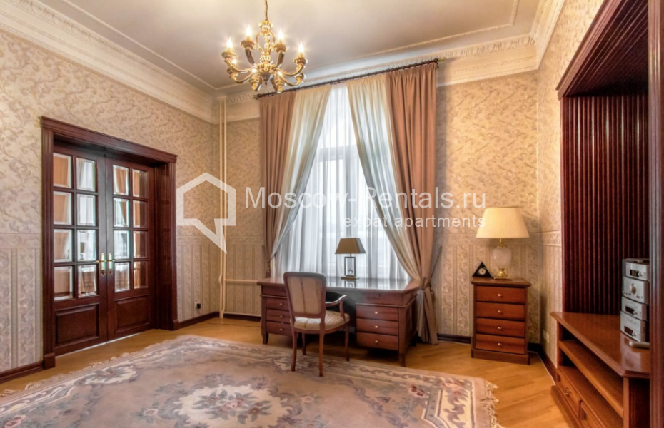 Photo #10 4-room (3 BR) apartment for <a href="http://moscow-rentals.ru/en/articles/long-term-rent" target="_blank">a long-term</a> rent
 in Russia, Moscow, Sadovaya-Triumphalnaya str  4/10