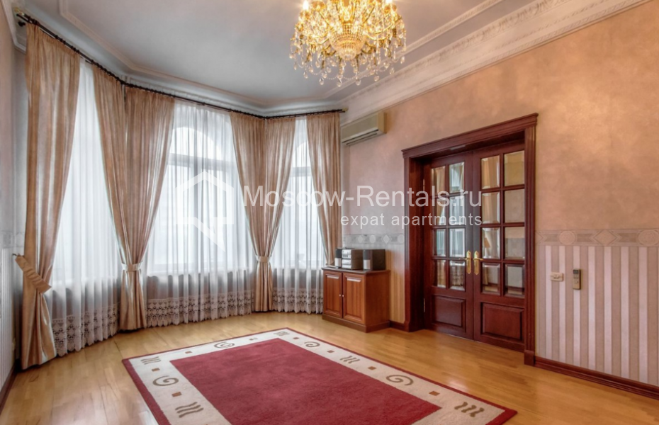 Photo #12 4-room (3 BR) apartment for <a href="http://moscow-rentals.ru/en/articles/long-term-rent" target="_blank">a long-term</a> rent
 in Russia, Moscow, Sadovaya-Triumphalnaya str  4/10