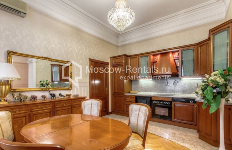 Photo #15 4-room (3 BR) apartment for <a href="http://moscow-rentals.ru/en/articles/long-term-rent" target="_blank">a long-term</a> rent
 in Russia, Moscow, Sadovaya-Triumphalnaya str  4/10