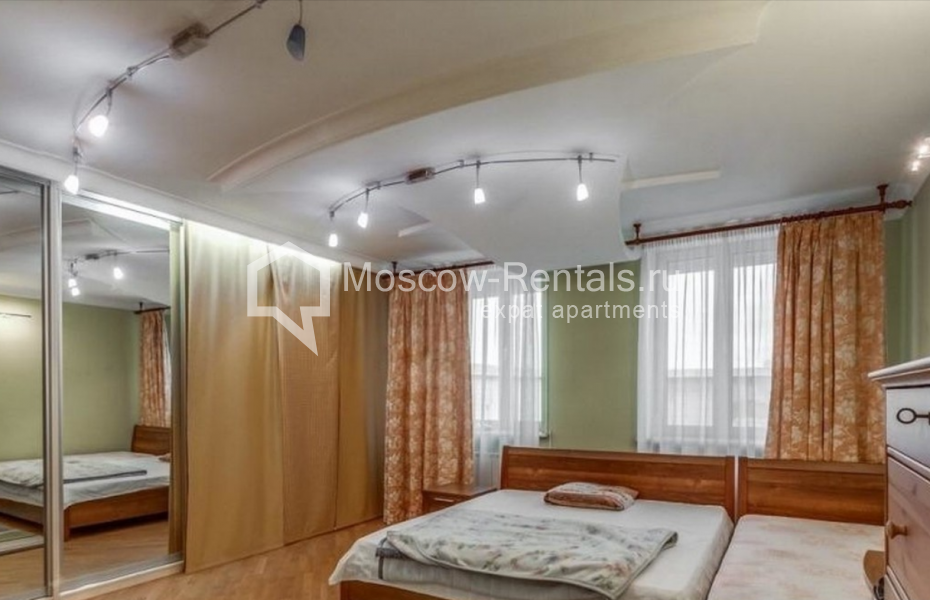 Photo #5 4-room (3 BR) apartment for <a href="http://moscow-rentals.ru/en/articles/long-term-rent" target="_blank">a long-term</a> rent
 in Russia, Moscow, Zoologicheskaya str, 22