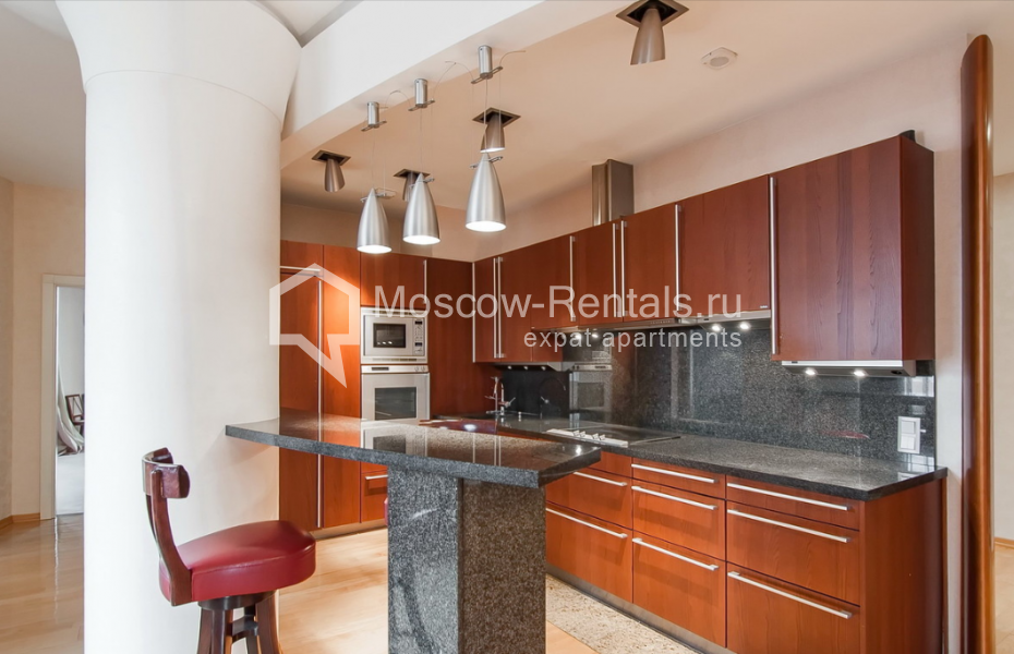 Photo #2 4-room (3 BR) apartment for <a href="http://moscow-rentals.ru/en/articles/long-term-rent" target="_blank">a long-term</a> rent
 in Russia, Moscow, Klimashkina str, 19
