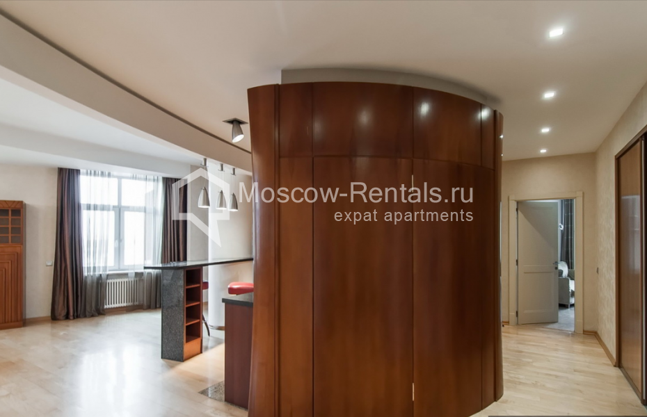 Photo #3 4-room (3 BR) apartment for <a href="http://moscow-rentals.ru/en/articles/long-term-rent" target="_blank">a long-term</a> rent
 in Russia, Moscow, Klimashkina str, 19