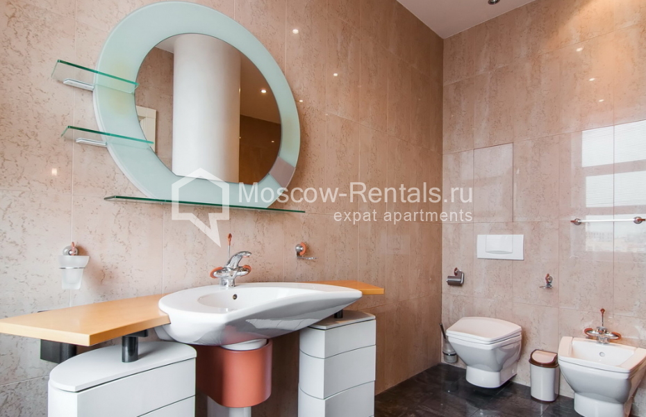 Photo #13 4-room (3 BR) apartment for <a href="http://moscow-rentals.ru/en/articles/long-term-rent" target="_blank">a long-term</a> rent
 in Russia, Moscow, Klimashkina str, 19