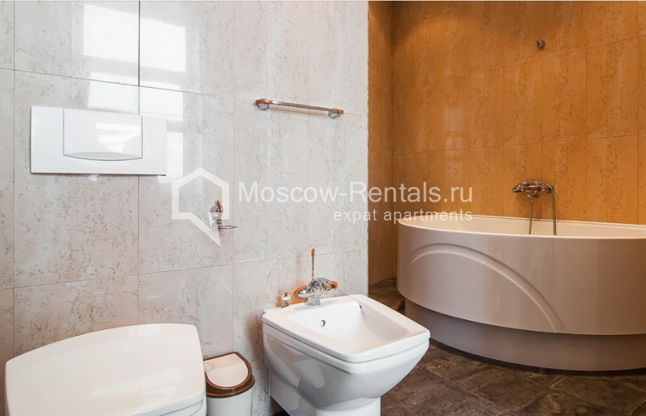 Photo #14 4-room (3 BR) apartment for <a href="http://moscow-rentals.ru/en/articles/long-term-rent" target="_blank">a long-term</a> rent
 in Russia, Moscow, Klimashkina str, 19