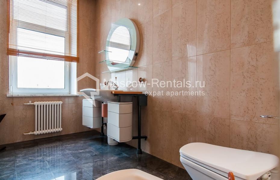 Photo #15 4-room (3 BR) apartment for <a href="http://moscow-rentals.ru/en/articles/long-term-rent" target="_blank">a long-term</a> rent
 in Russia, Moscow, Klimashkina str, 19