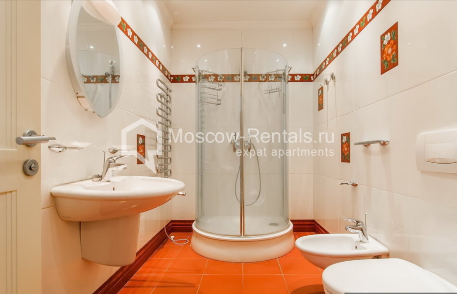 Photo #16 4-room (3 BR) apartment for <a href="http://moscow-rentals.ru/en/articles/long-term-rent" target="_blank">a long-term</a> rent
 in Russia, Moscow, Klimashkina str, 19
