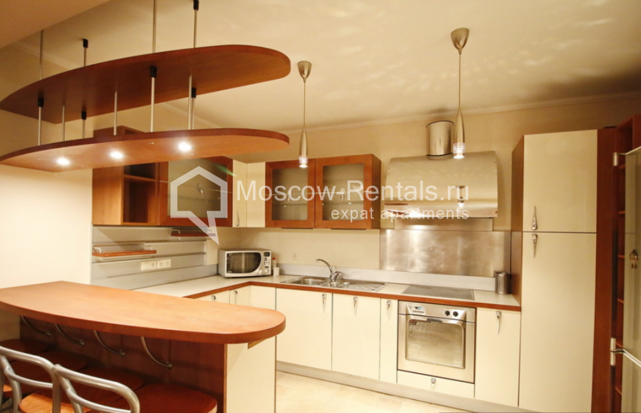 Photo #5 3-room (2 BR) apartment for <a href="http://moscow-rentals.ru/en/articles/long-term-rent" target="_blank">a long-term</a> rent
 in Russia, Moscow, Zoologicheskaya str  28 С 2