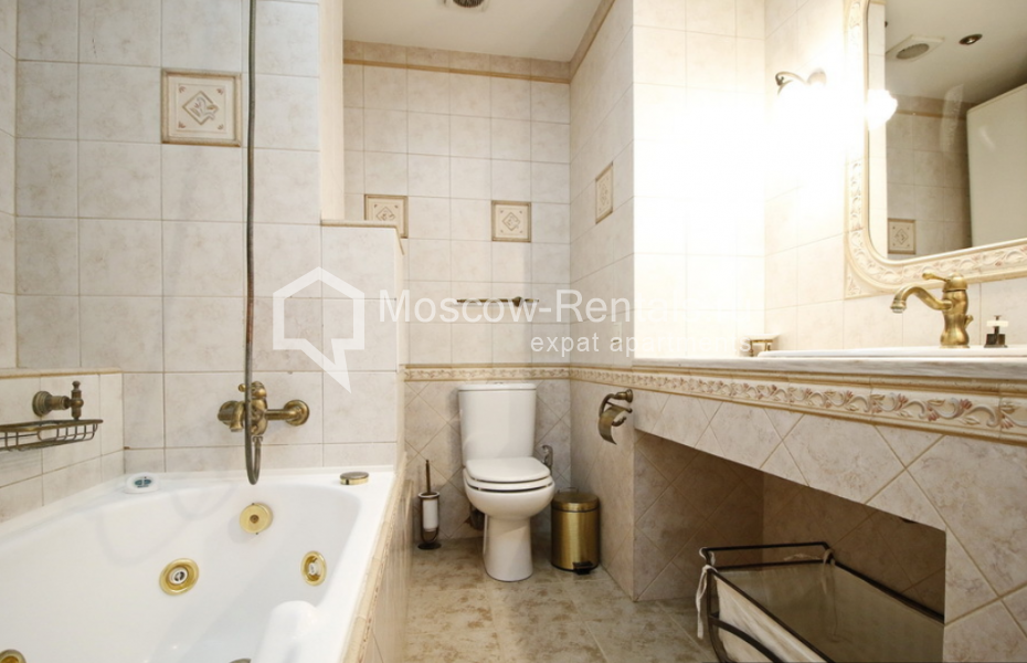 Photo #8 3-room (2 BR) apartment for <a href="http://moscow-rentals.ru/en/articles/long-term-rent" target="_blank">a long-term</a> rent
 in Russia, Moscow, Zoologicheskaya str  28 С 2