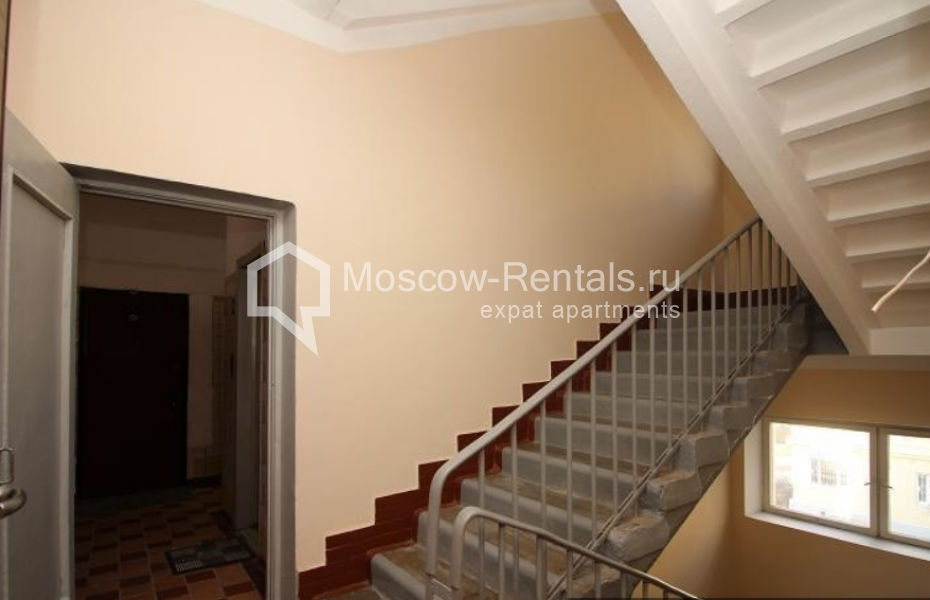 Photo #12 3-room (2 BR) apartment for <a href="http://moscow-rentals.ru/en/articles/long-term-rent" target="_blank">a long-term</a> rent
 in Russia, Moscow, Bolshaya Tatarskaya str,  25-27 С 1