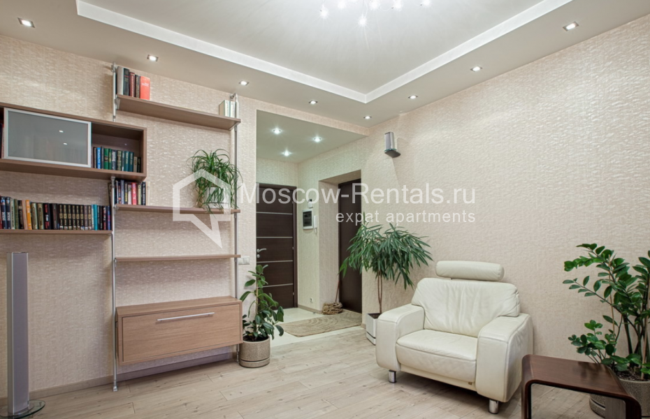 Photo #2 3-room (2 BR) apartment for <a href="http://moscow-rentals.ru/en/articles/long-term-rent" target="_blank">a long-term</a> rent
 in Russia, Moscow, Ozerkovskaya emb, 48/50 с 1