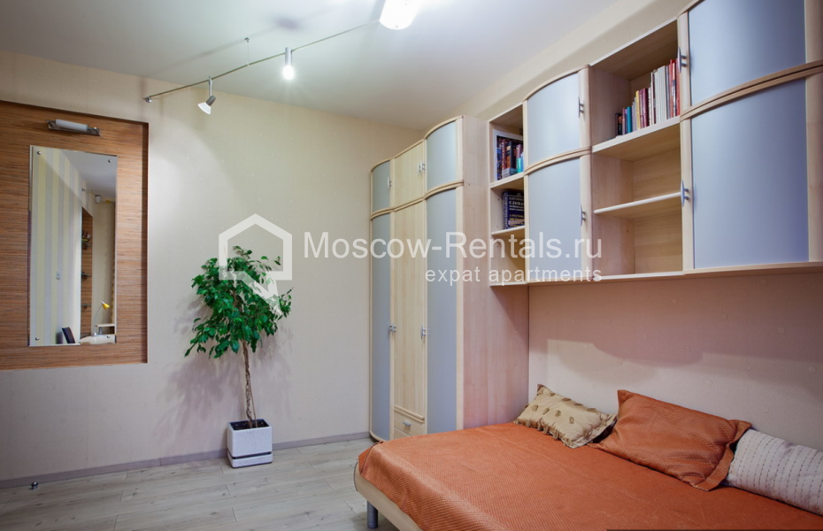 Photo #12 3-room (2 BR) apartment for <a href="http://moscow-rentals.ru/en/articles/long-term-rent" target="_blank">a long-term</a> rent
 in Russia, Moscow, Ozerkovskaya emb, 48/50 с 1