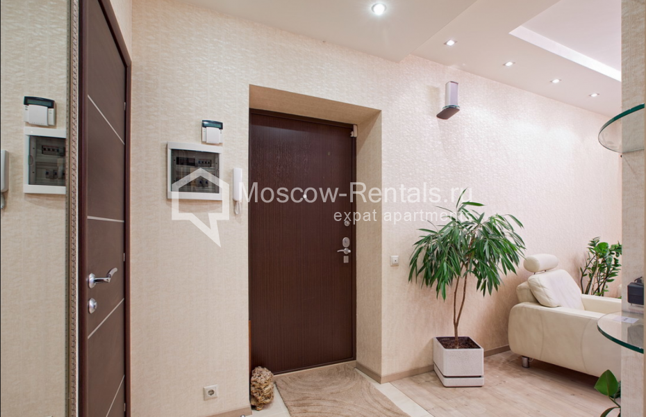 Photo #18 3-room (2 BR) apartment for <a href="http://moscow-rentals.ru/en/articles/long-term-rent" target="_blank">a long-term</a> rent
 in Russia, Moscow, Ozerkovskaya emb, 48/50 с 1