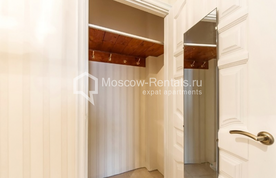 Photo #7 3-room (2 BR) apartment for <a href="http://moscow-rentals.ru/en/articles/long-term-rent" target="_blank">a long-term</a> rent
 in Russia, Moscow, Kosmodamianskaya emb 4/22 к Б