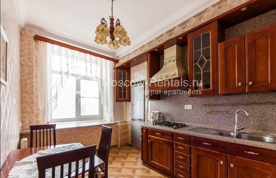 Photo #8 3-room (2 BR) apartment for <a href="http://moscow-rentals.ru/en/articles/long-term-rent" target="_blank">a long-term</a> rent
 in Russia, Moscow, Kosmodamianskaya emb 4/22 к Б