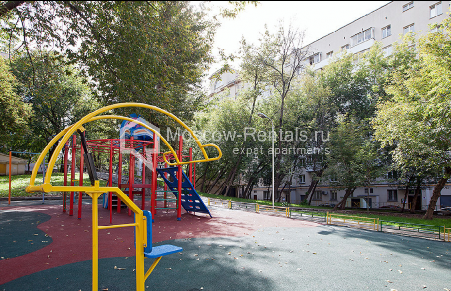 Photo #20 4-room (3 BR) apartment for <a href="http://moscow-rentals.ru/en/articles/long-term-rent" target="_blank">a long-term</a> rent
 in Russia, Moscow, Krymsky Val str, 4