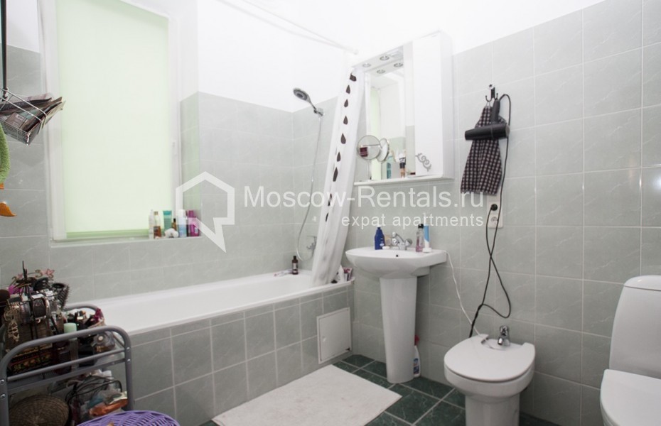 Photo #13 3-room (2 BR) apartment for <a href="http://moscow-rentals.ru/en/articles/long-term-rent" target="_blank">a long-term</a> rent
 in Russia, Moscow, Novolesnoy lane, 5