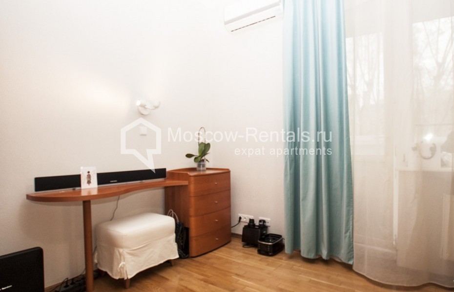 Photo #7 3-room (2 BR) apartment for <a href="http://moscow-rentals.ru/en/articles/long-term-rent" target="_blank">a long-term</a> rent
 in Russia, Moscow, Novolesnoy lane, 5
