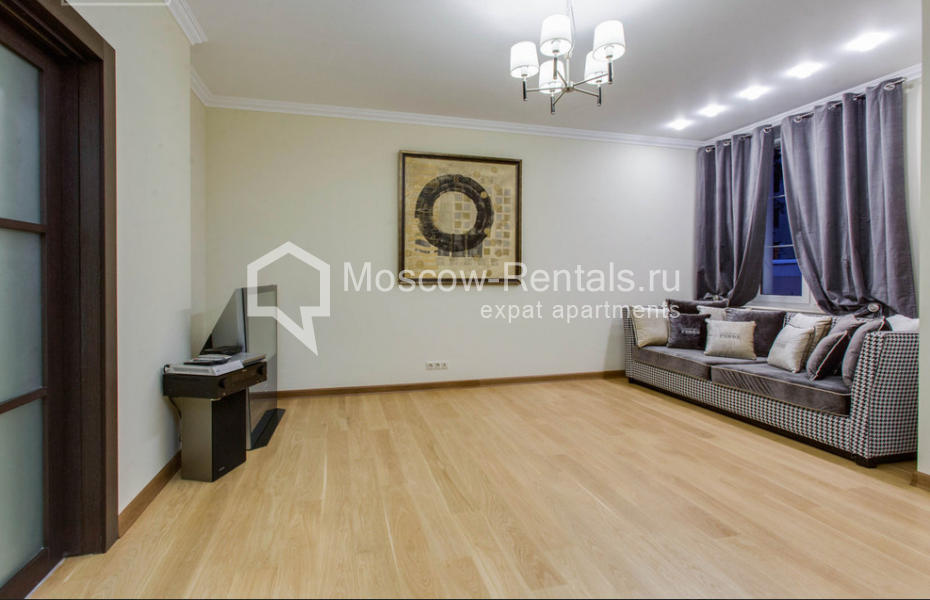 Photo #3 4-room (3 BR) apartment for <a href="http://moscow-rentals.ru/en/articles/long-term-rent" target="_blank">a long-term</a> rent
 in Russia, Moscow, Beregovaya str, 8 к 2