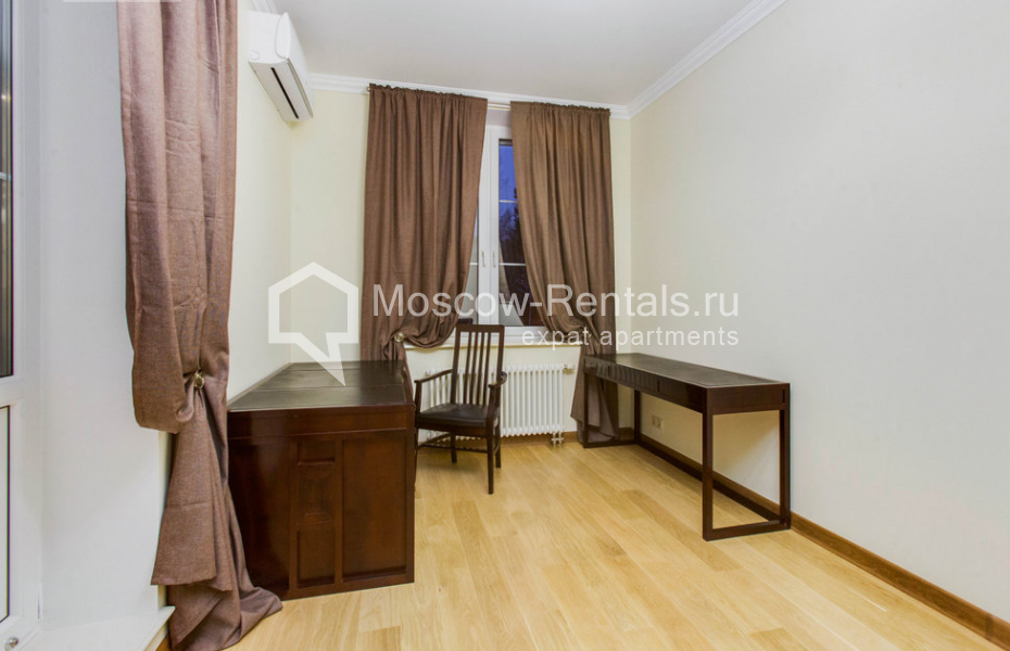 Photo #10 4-room (3 BR) apartment for <a href="http://moscow-rentals.ru/en/articles/long-term-rent" target="_blank">a long-term</a> rent
 in Russia, Moscow, Beregovaya str, 8 к 2