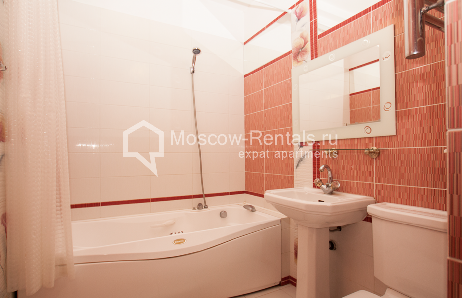 Photo #12 2-room (1 BR) apartment for <a href="http://moscow-rentals.ru/en/articles/long-term-rent" target="_blank">a long-term</a> rent
 in Russia, Moscow, Obolensly lane., 9К1