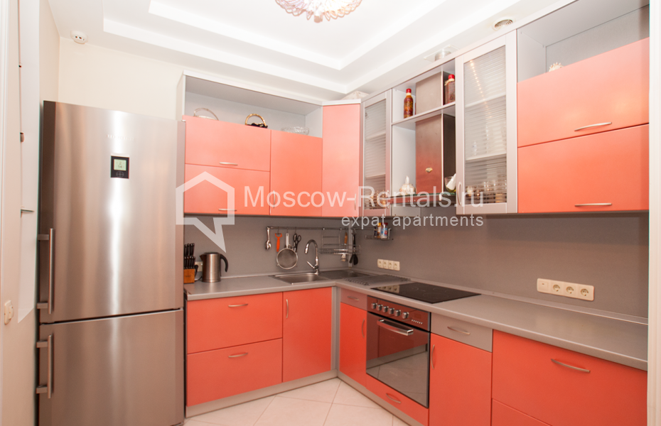 Photo #11 2-room (1 BR) apartment for <a href="http://moscow-rentals.ru/en/articles/long-term-rent" target="_blank">a long-term</a> rent
 in Russia, Moscow, 60-letiya Oktyabrya, 8