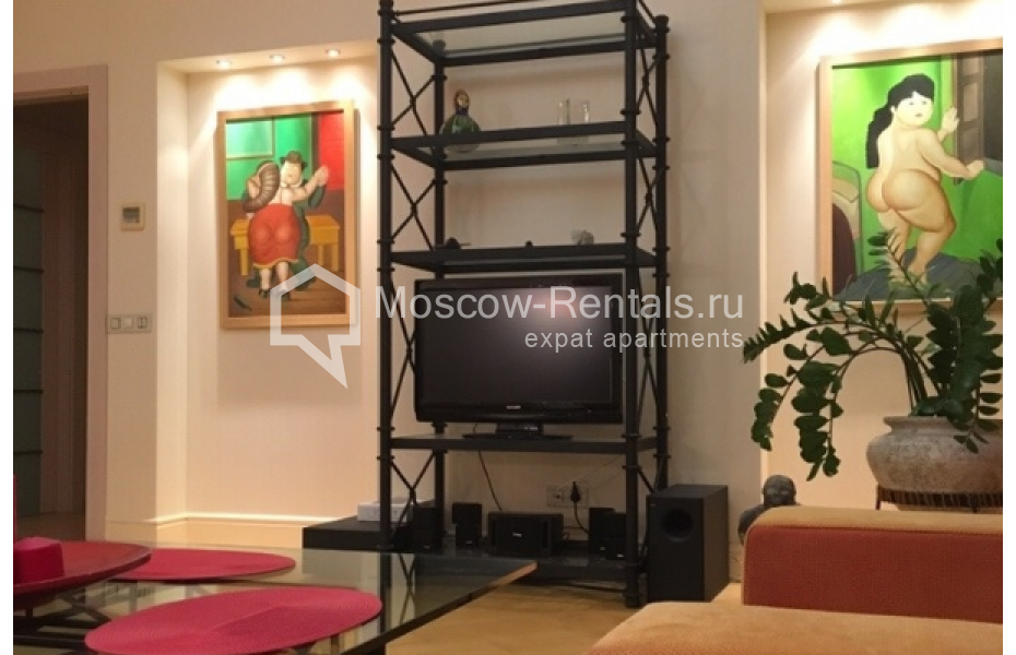 Photo #4 3-room (2 BR) apartment for <a href="http://moscow-rentals.ru/en/articles/long-term-rent" target="_blank">a long-term</a> rent
 in Russia, Moscow, Aviatsionnaya str., 79